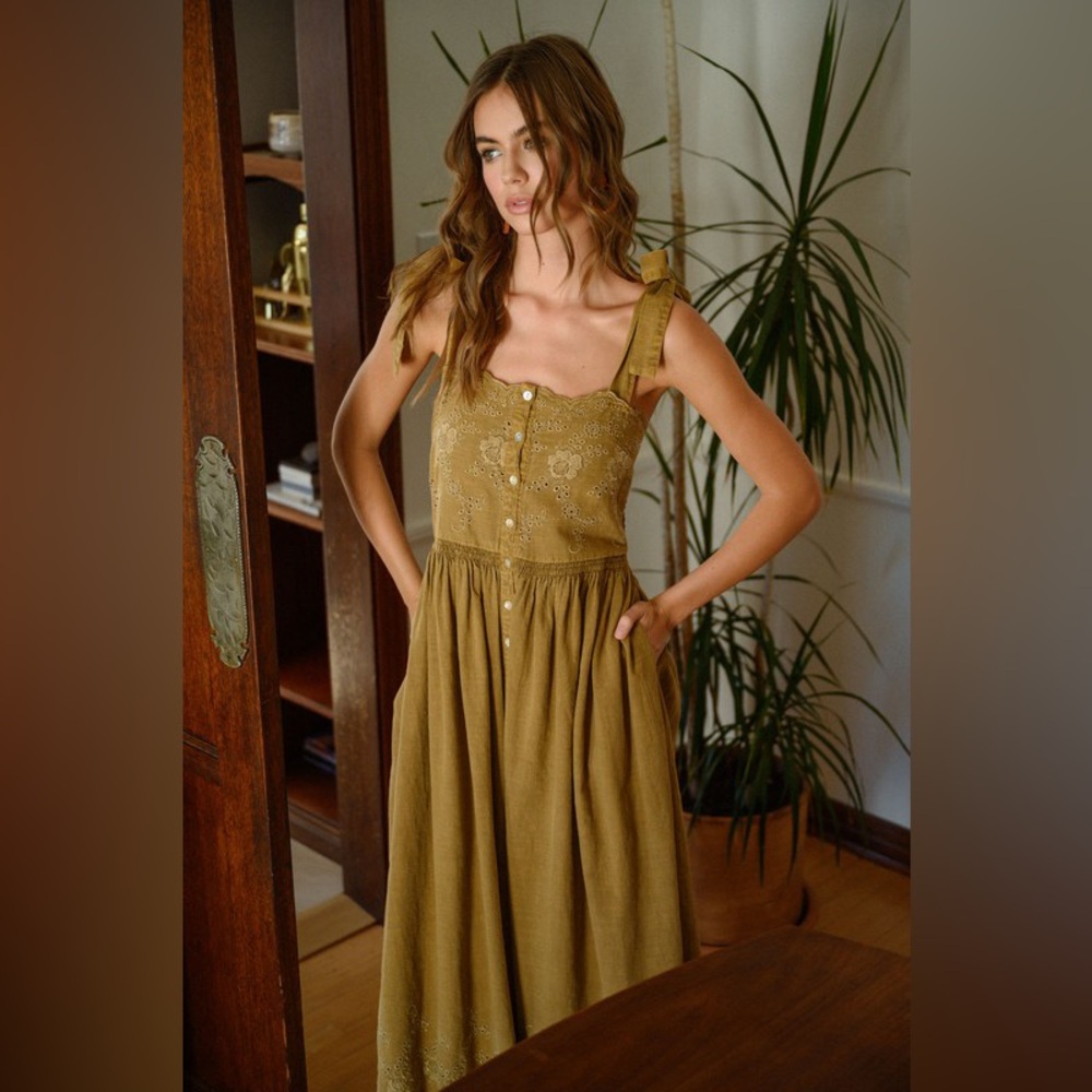 Button Down Eyelet Maxi